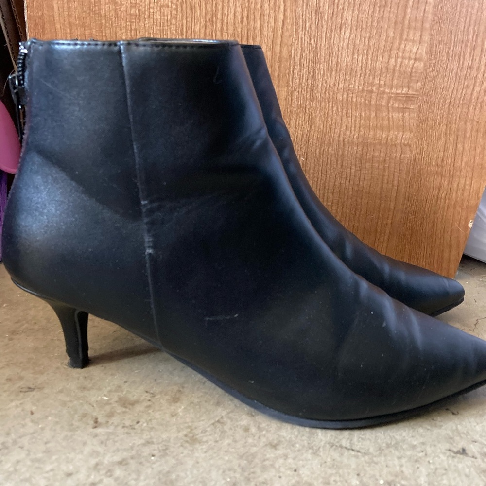 Short boots